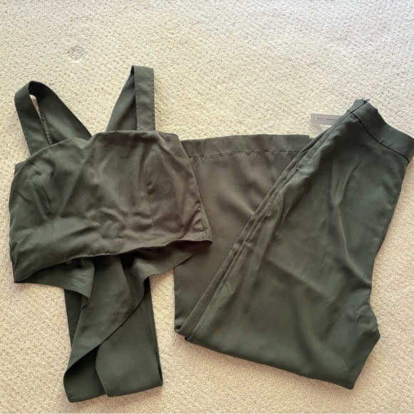 VETTA Pants - VETTA Capsule jumpsuit in olive. Size 0. NWT